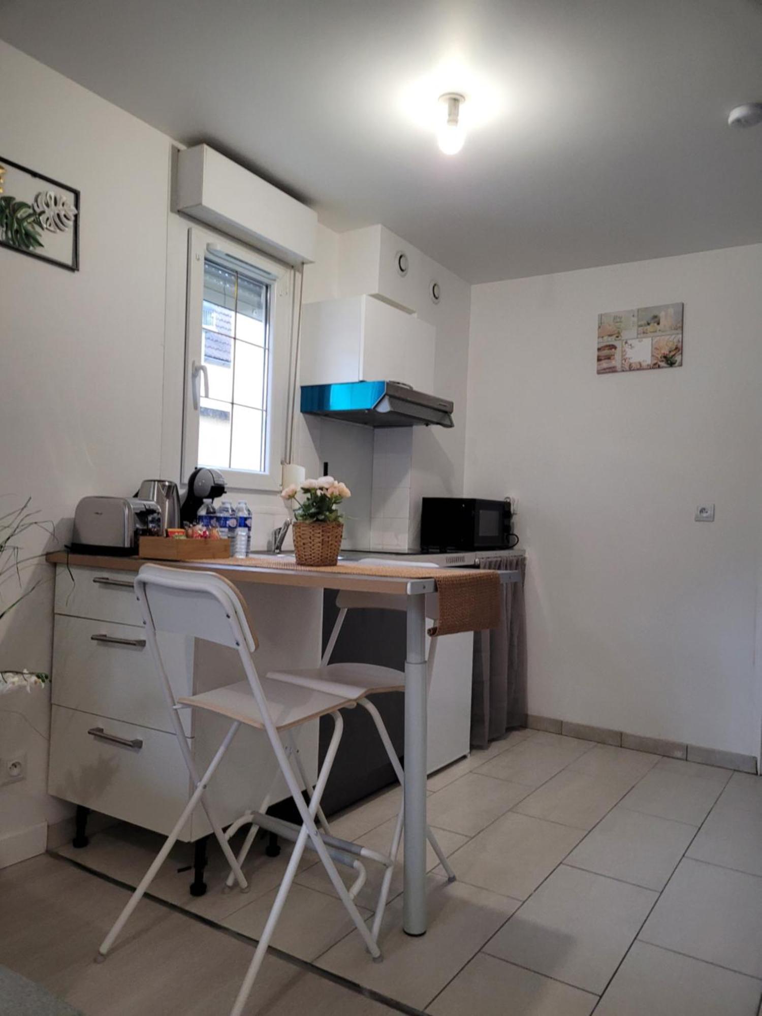 Cocooning House 204 Suite Green- Superb Studio Aeroport Paris Roissy Cdg, Parc Asterix, Chateau De Chantilly, Stade De France Survilliers ภายนอก รูปภาพ